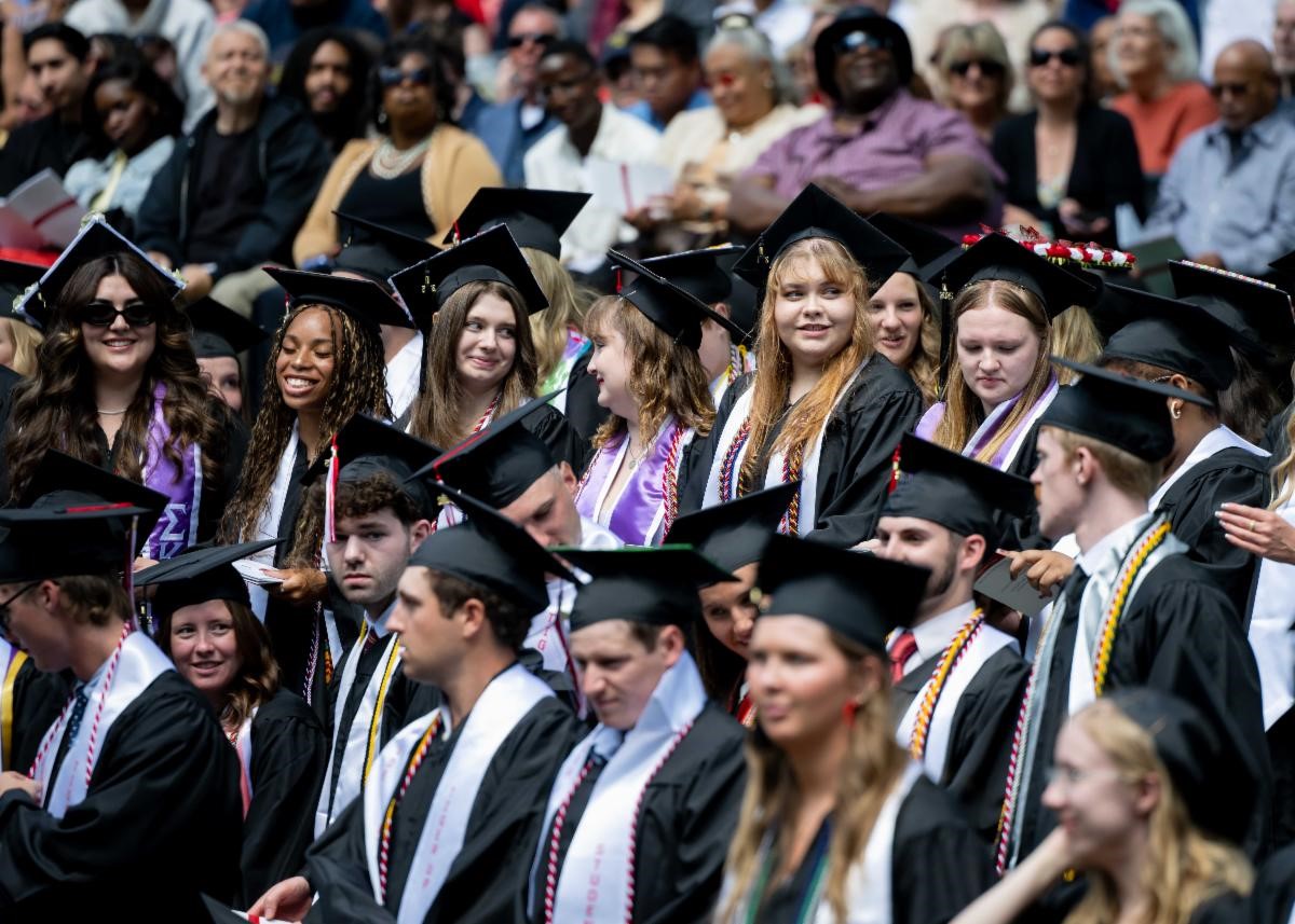 Wittenberg Commencement Crowd