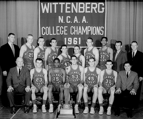 1961 Men's Basketball Team Photo