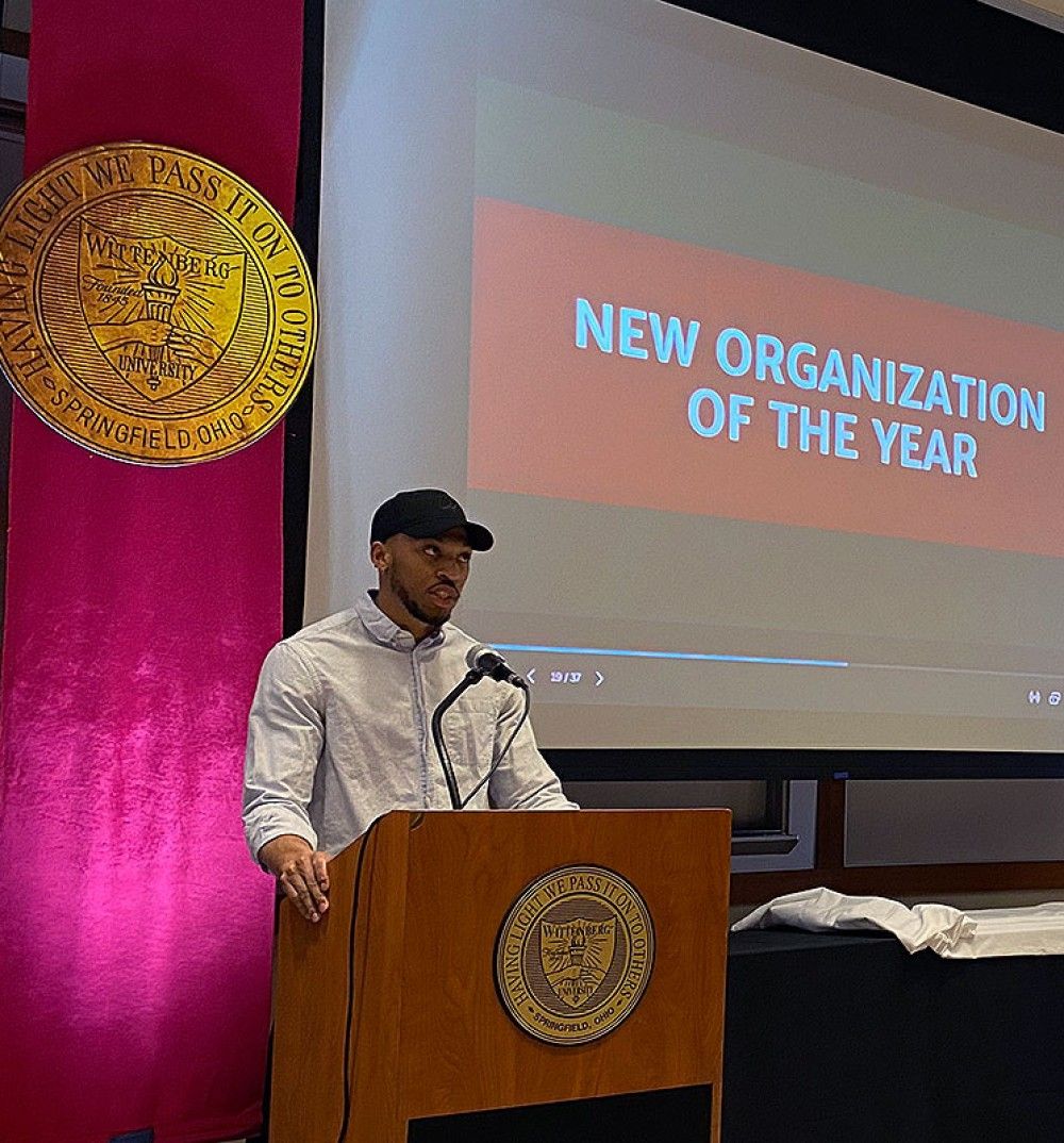 Emmanuel Thombs Speaks at Student Leadership Awards