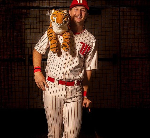Ashton Newton Cornett Award Wittenberg University Student