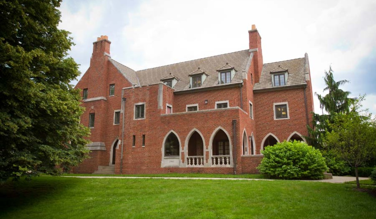 Bayley Alumni House exterior