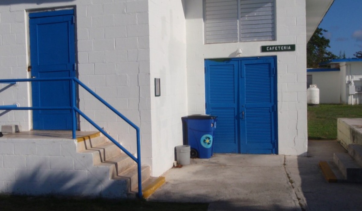 cafeteria bahamas 2010
