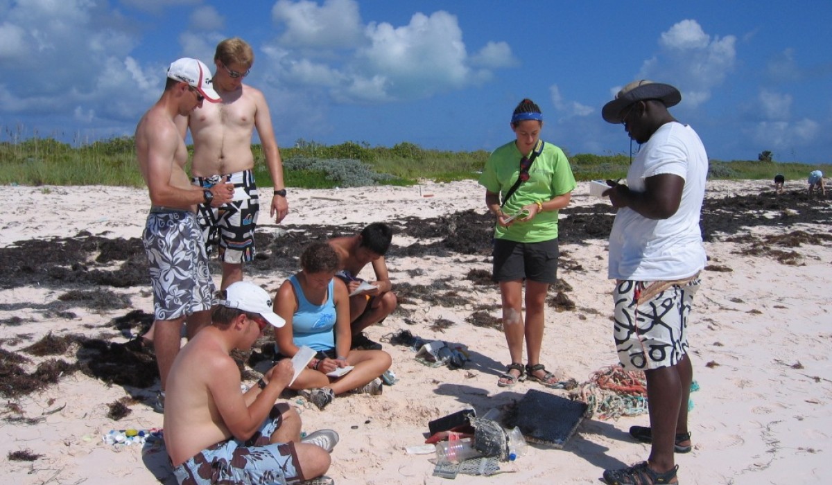 Trash Bahamas 2010