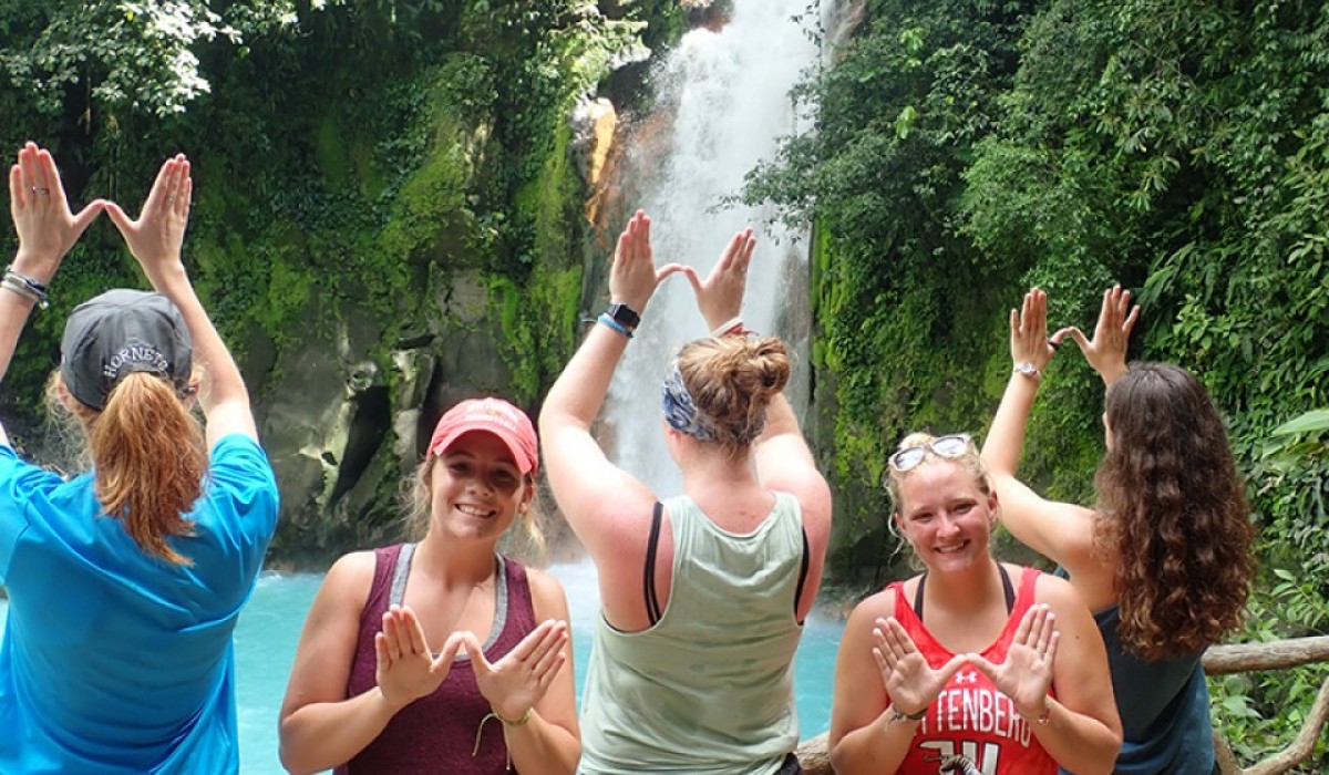 Wittenberg Students in Costa Rica