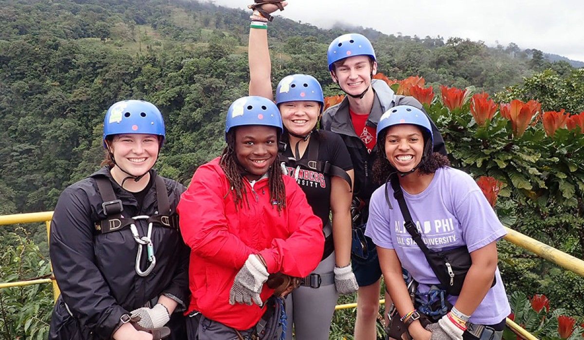 Wittenberg Students in Costa Rica