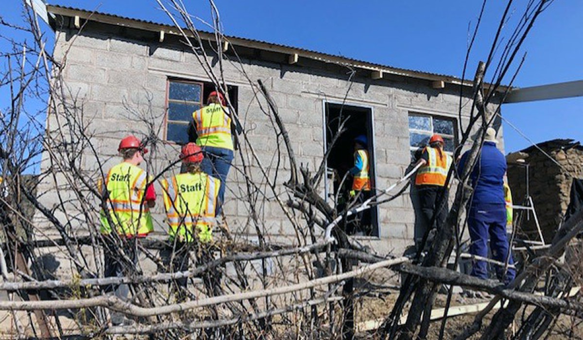 Wittenberg Students At Work in Lesotho