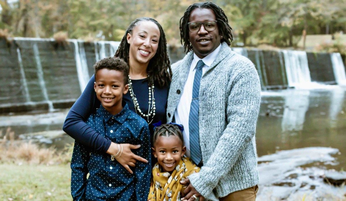 Kia Armstrong Bryant ’05 and family