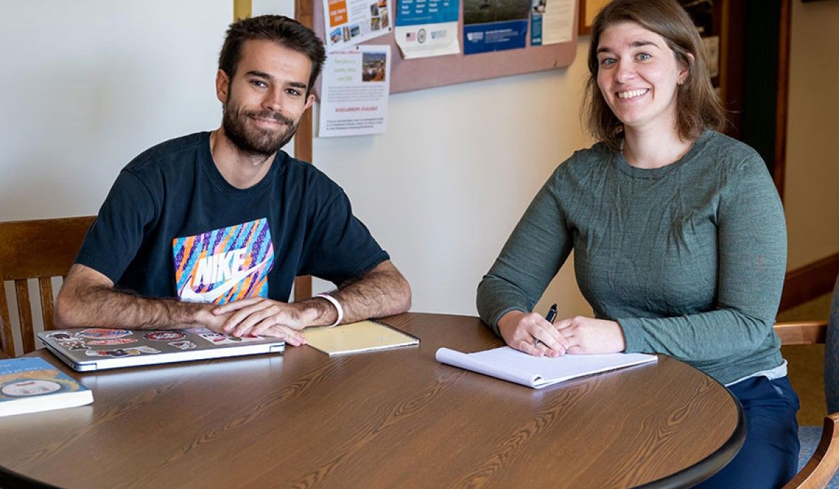 Guille del Rio Gonzalez '24 and Professor Kelley Annesley