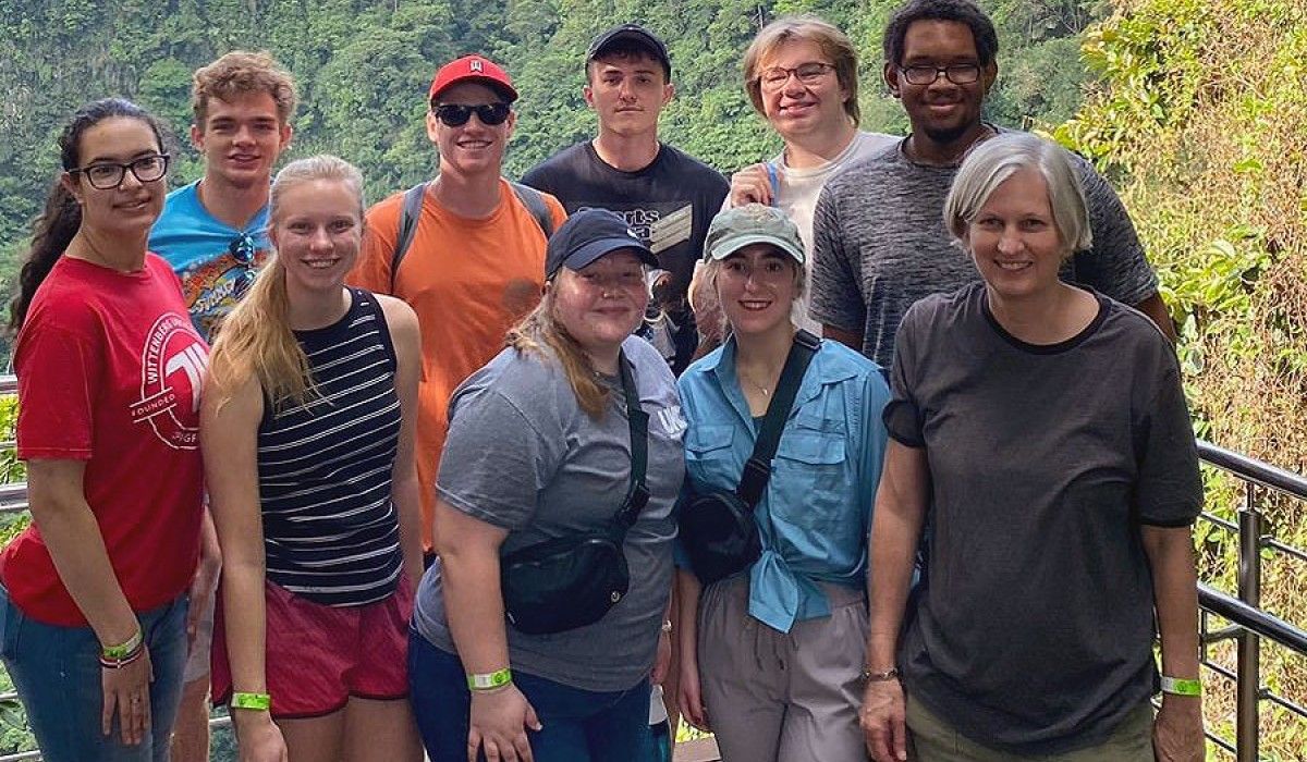 Wittenberg Students in Costa Rica