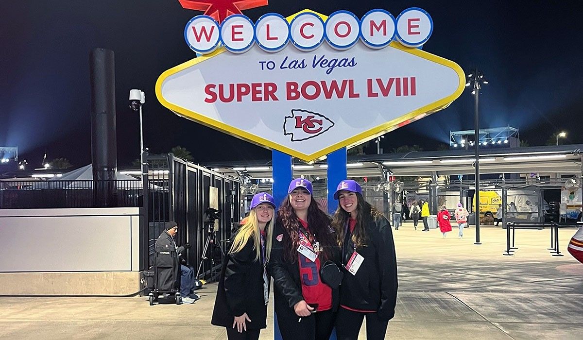 Wittenberg Students at the Super Bowl