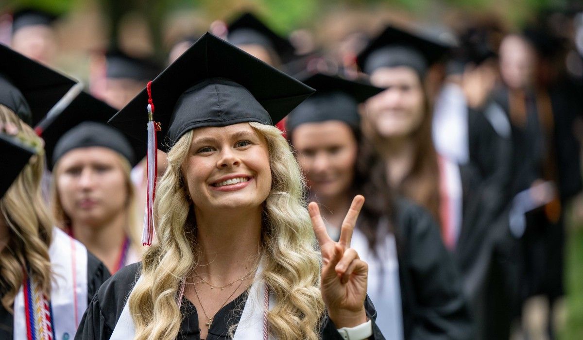 In line to the Hollow - Commencement 2025