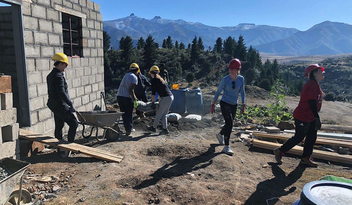 Wittenberg Students in Lesotho