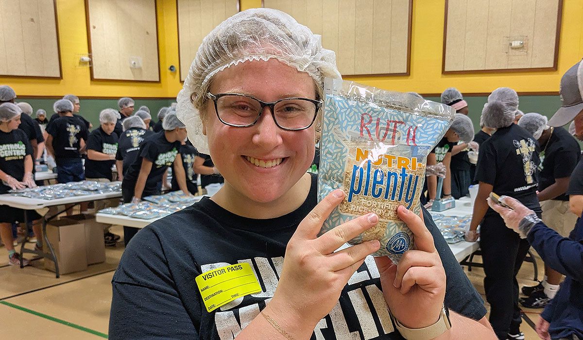 Wittenberg Student LNI Packing Event