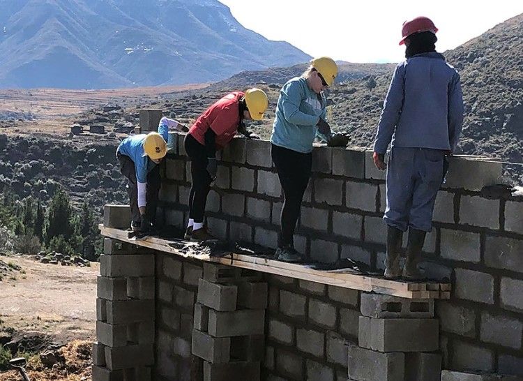 Wittenberg Students in Lesotho